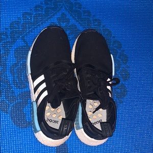 black and blue adidas nmds